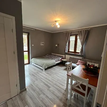 Beskidzka 25a Щирк
