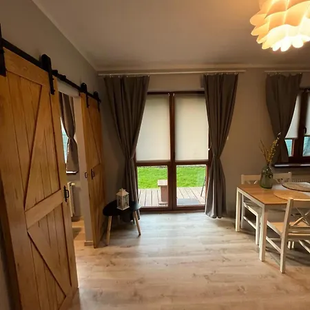 Beskidzka 25a Апартаменти Щирк